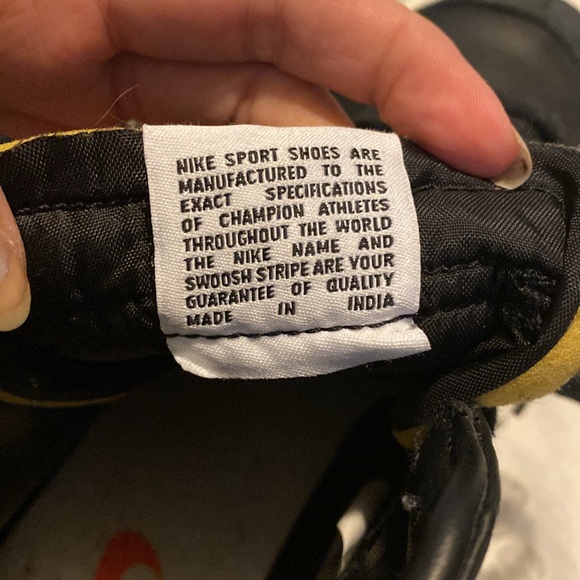 Nike Blazers Black and White 10.5 - Picture 5 of 10